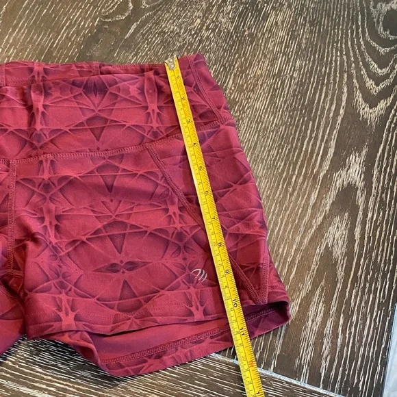 MPG Maroon Patterned Activewear - Picture 8 of 10